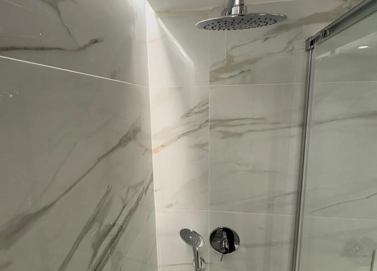 Apartamento Con Terraza Soho Centro マラガ スペイン