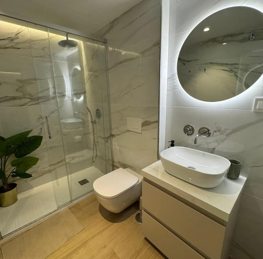 Apartamento Con Terraza Soho Centro マラガ アパート