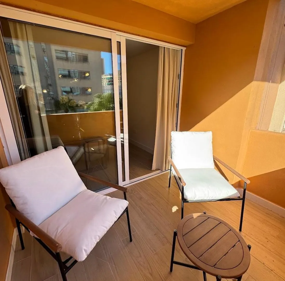 Apartamento Con Terraza Soho Centro マラガ アパート